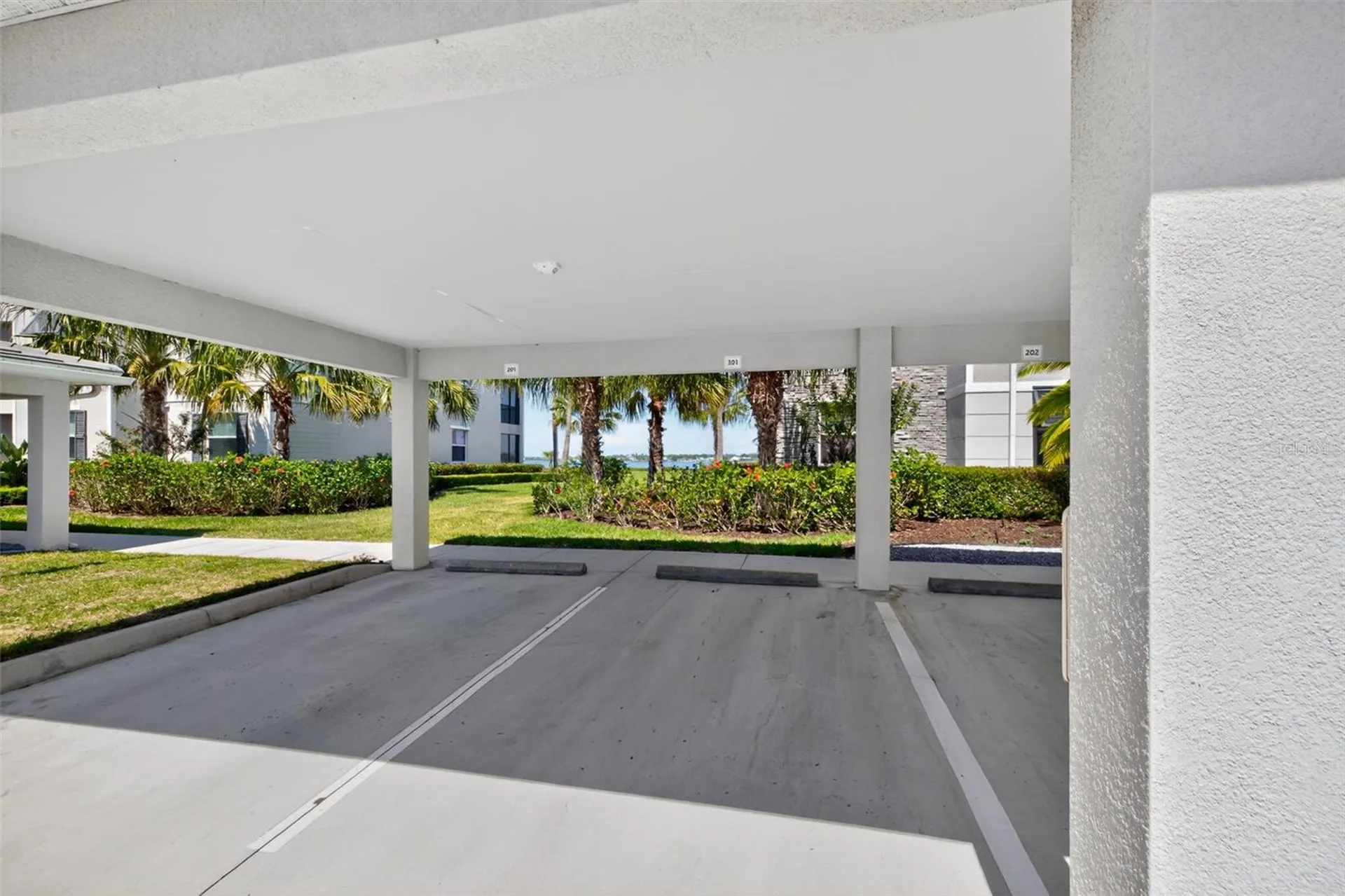 1020 Tidewater Shores Loop Bradenton FL 34208