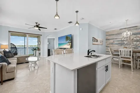1020 Tidewater Shores Loop Bradenton FL 34208