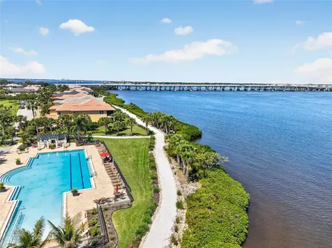 1020 Tidewater Shores Loop Bradenton FL 34208