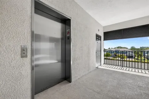 1020 Tidewater Shores Loop Bradenton FL 34208