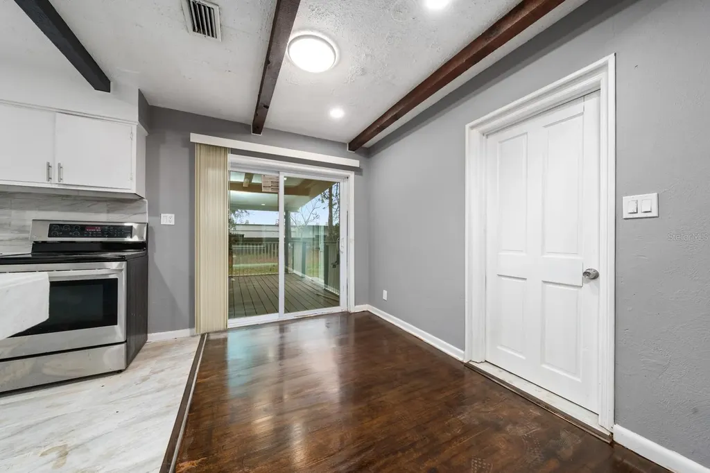 6531 Hill Top Road Orlando FL 32810