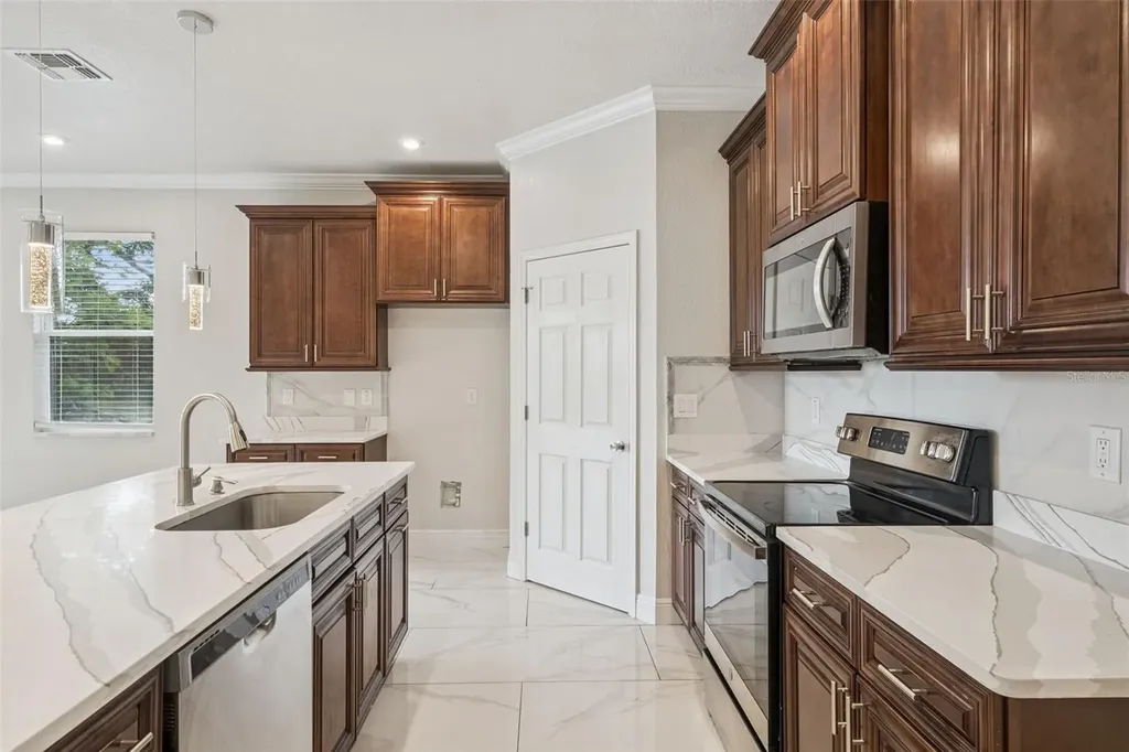 520 Lemon Street Auburndale FL 33823