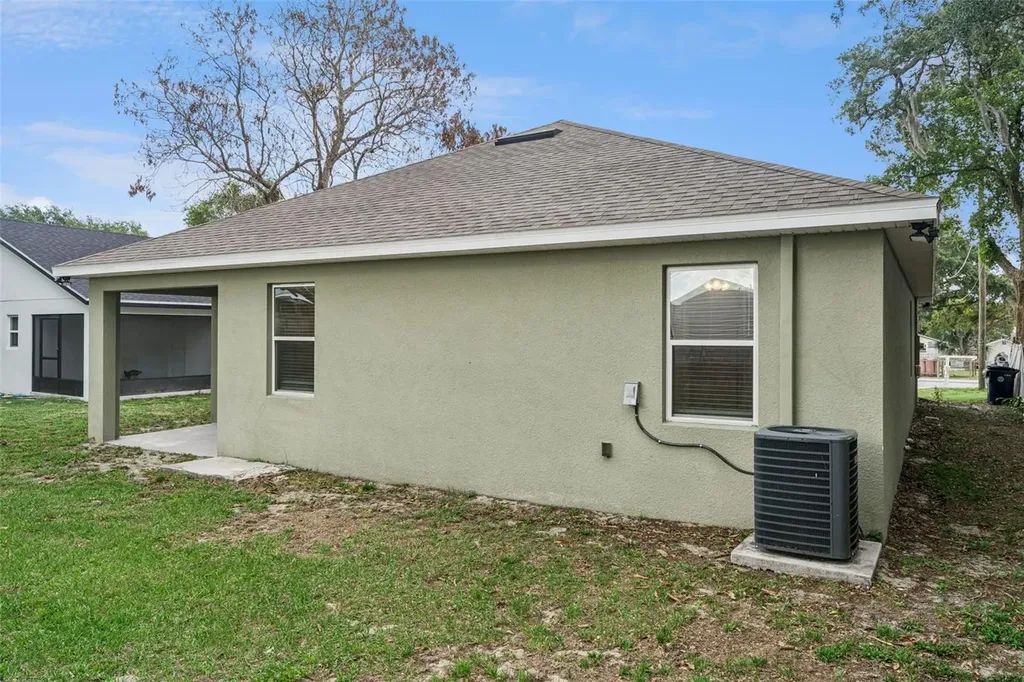 520 Lemon Street Auburndale FL 33823