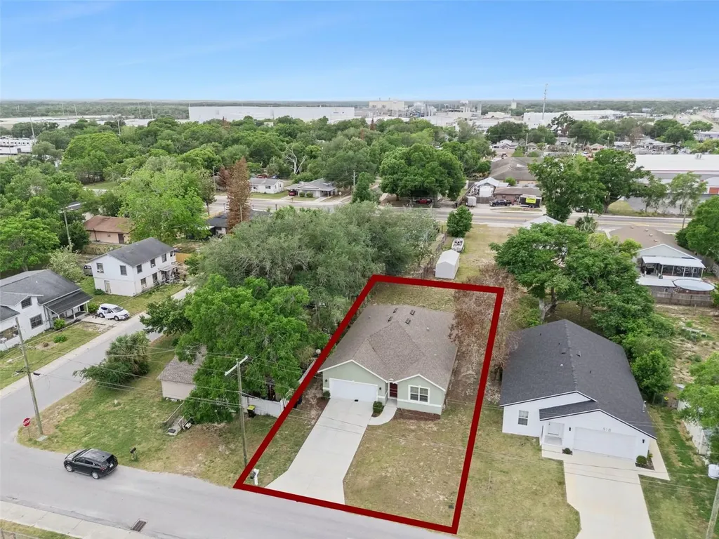520 Lemon Street Auburndale FL 33823