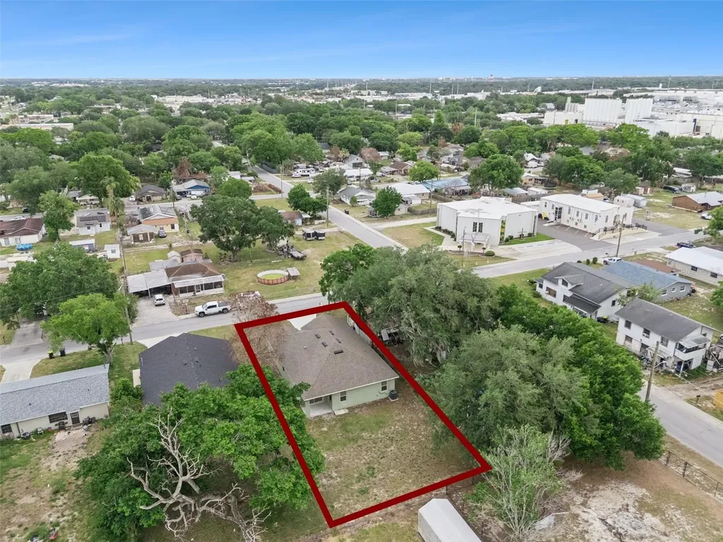 520 Lemon Street Auburndale FL 33823