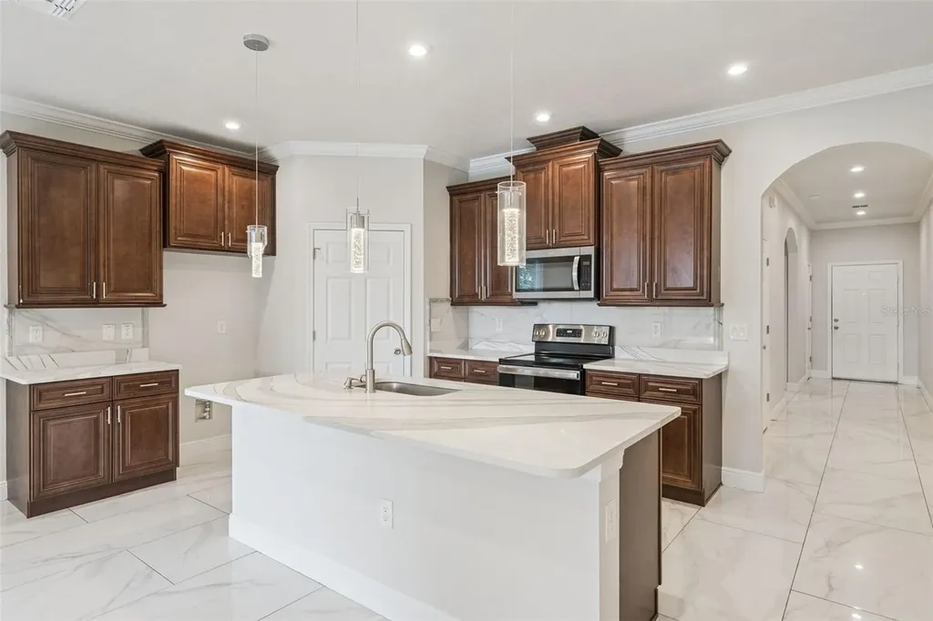 520 Lemon Street Auburndale FL 33823