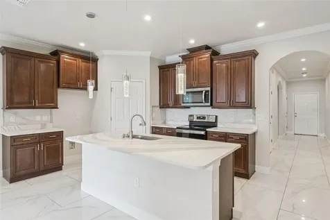 520 Lemon Street Auburndale FL 33823