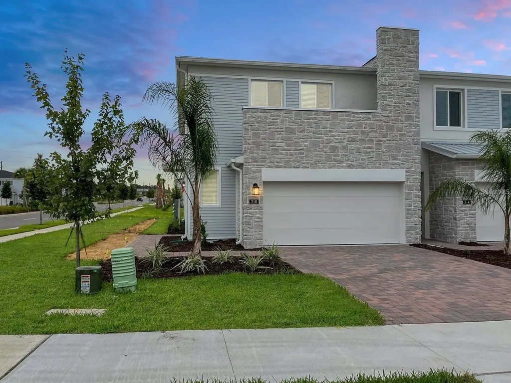 218 Nine Iron Drive Davenport FL 33896