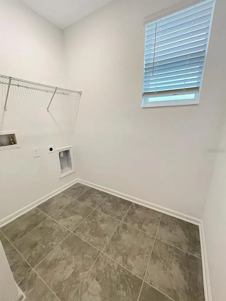 218 Nine Iron Drive Davenport FL 33896