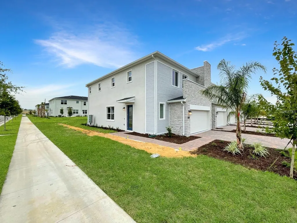 218 Nine Iron Drive Davenport FL 33896