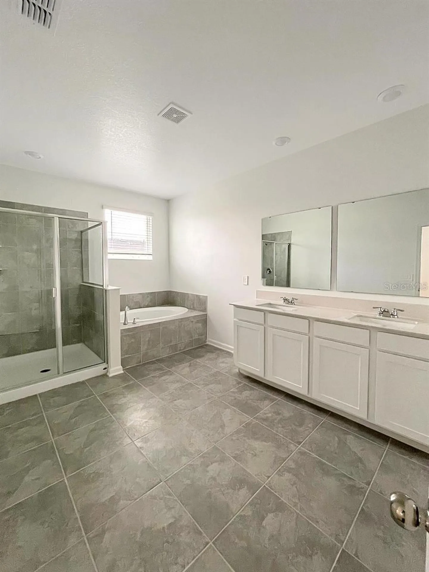 218 Nine Iron Drive Davenport FL 33896