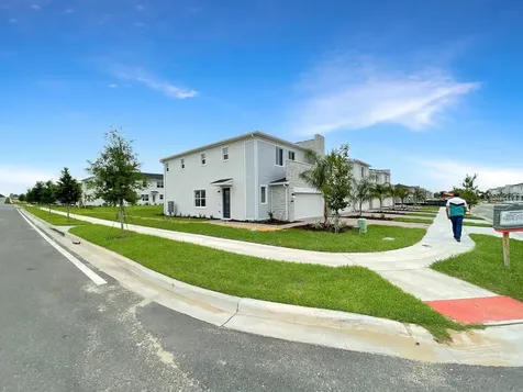 218 Nine Iron Drive Davenport FL 33896