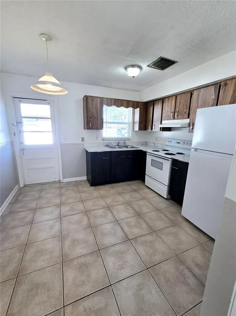 773 NE 9th Street Crystal River FL 34428
