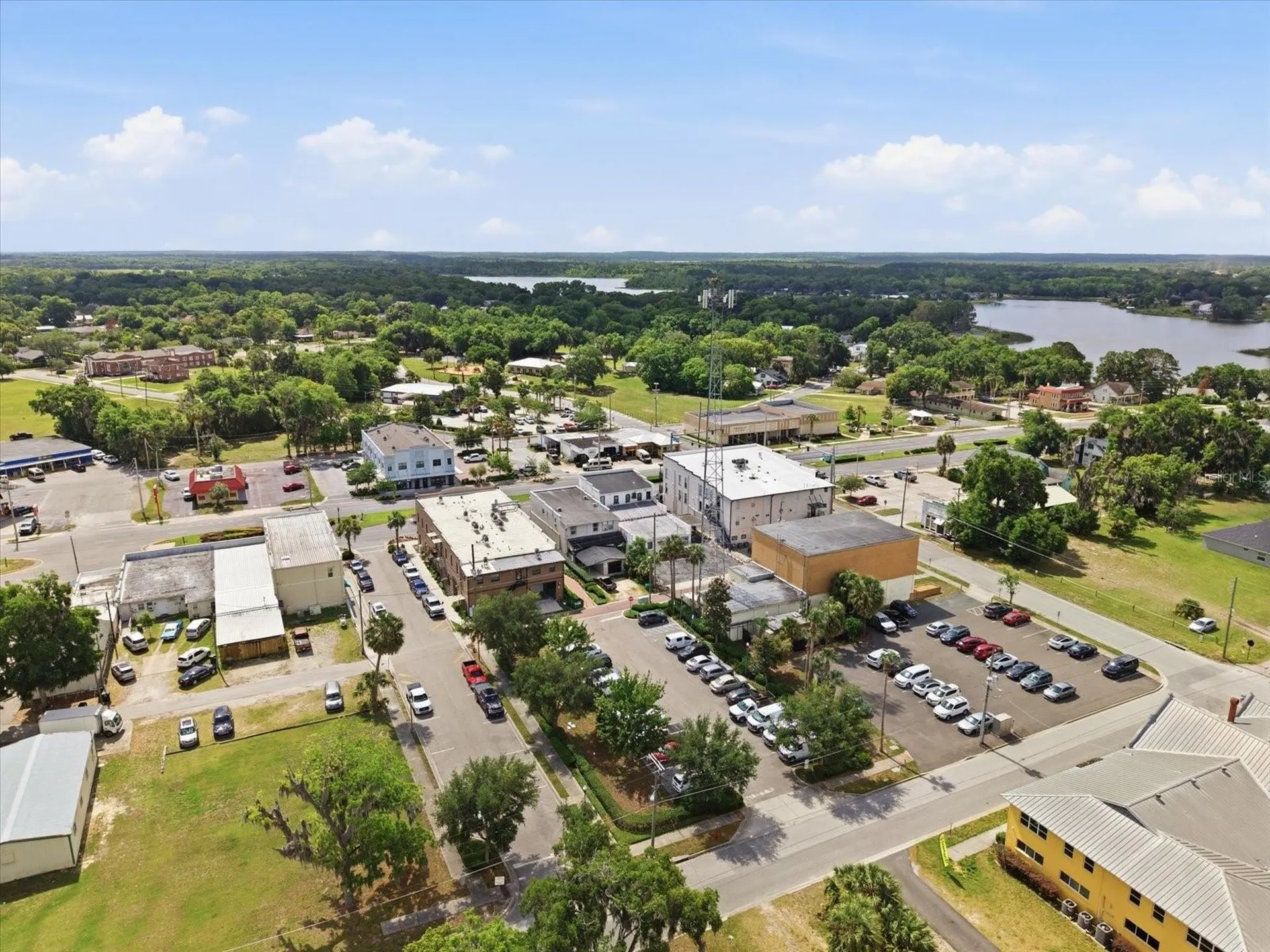 61 N Central Avenue Umatilla FL 32784