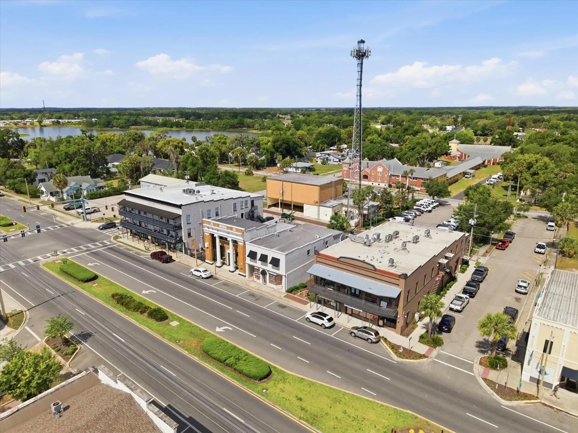 61 N Central Avenue Umatilla FL 32784