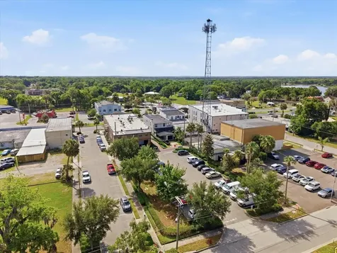 61 N Central Avenue Umatilla FL 32784