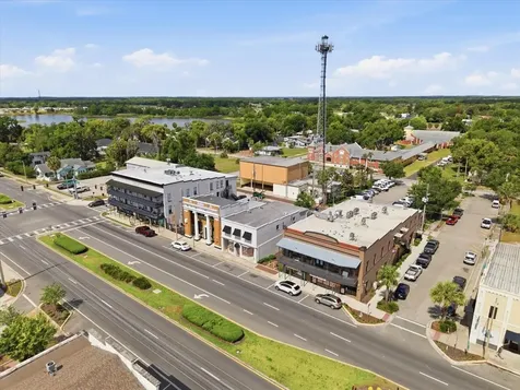 61 N Central Avenue Umatilla FL 32784