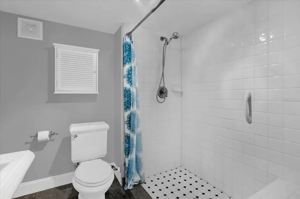 1250 S Denning Drive Winter Park FL 32789