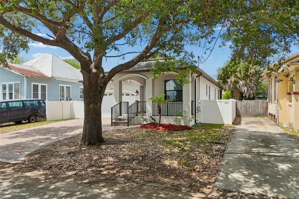 2311 W Aileen Street Tampa FL 33607