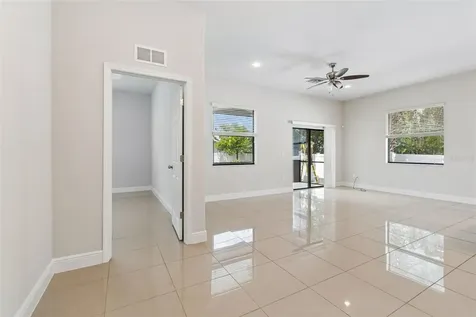 2311 W Aileen Street Tampa FL 33607