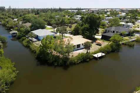 3000 Banyan Way Punta Gorda FL 33950