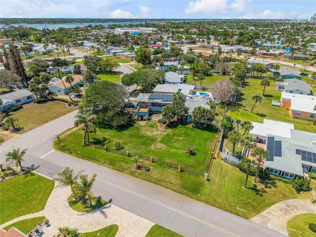 401 Driftwood Avenue Daytona Beach FL 32118
