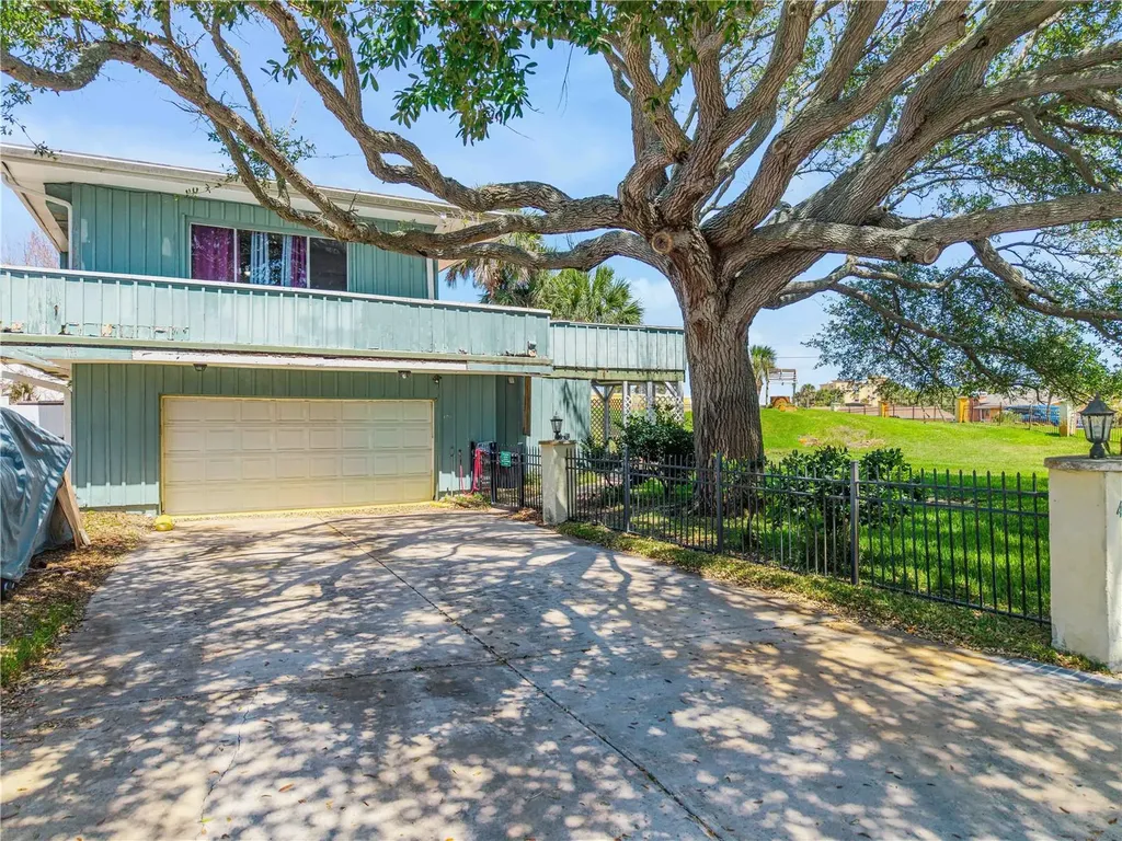 401 Driftwood Avenue Daytona Beach FL 32118