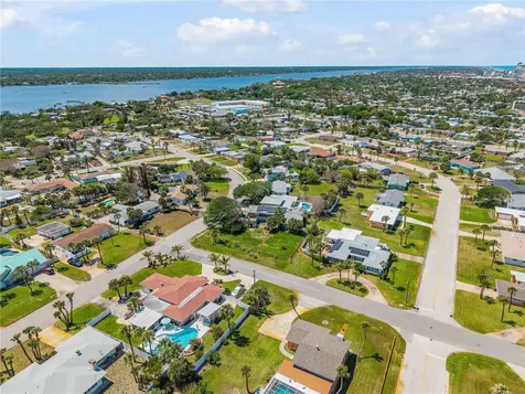 401 Driftwood Avenue Daytona Beach FL 32118