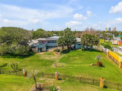 401 Driftwood Avenue Daytona Beach FL 32118