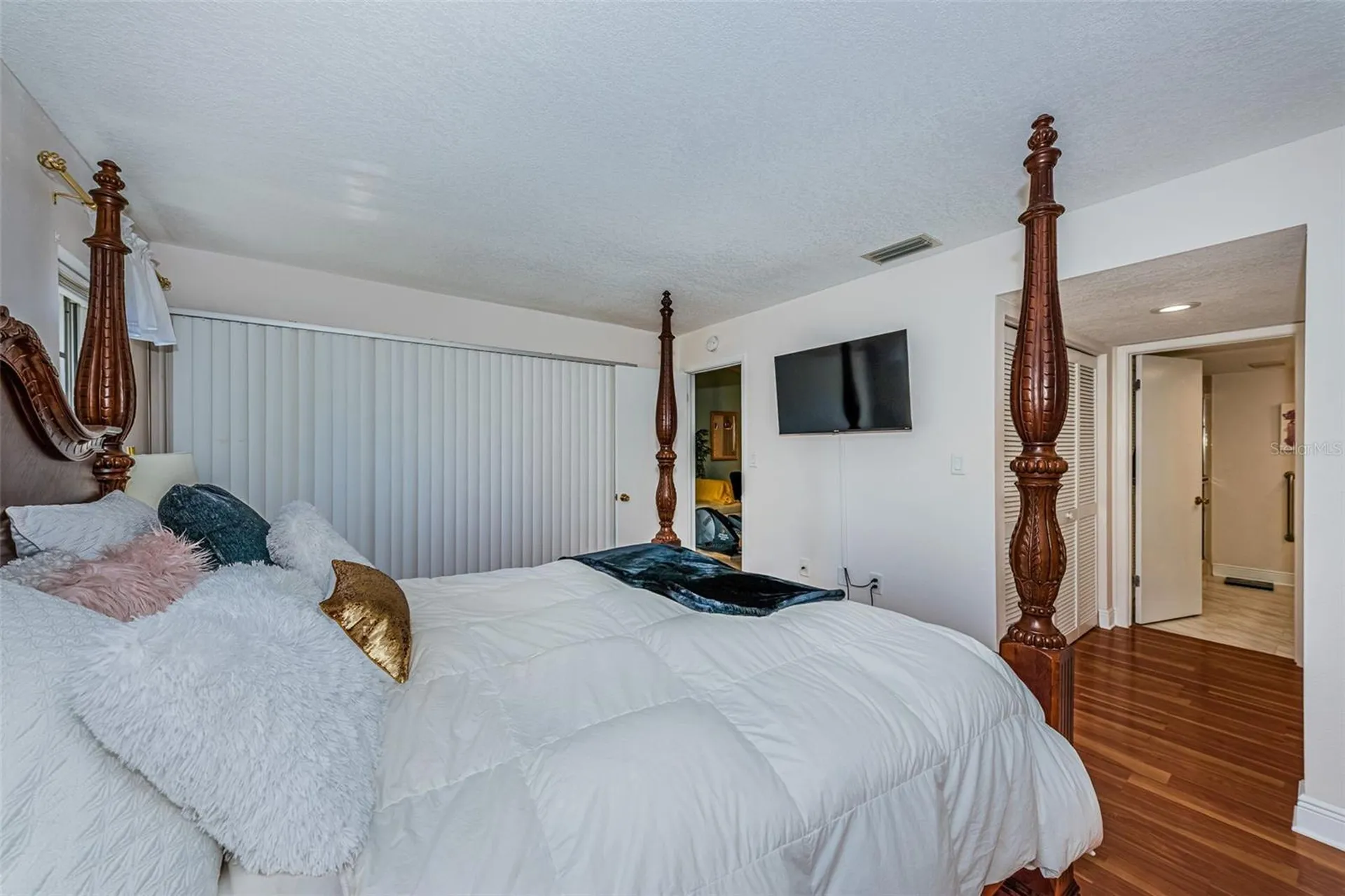 1022 Bowsprit Lane Holiday FL 34691