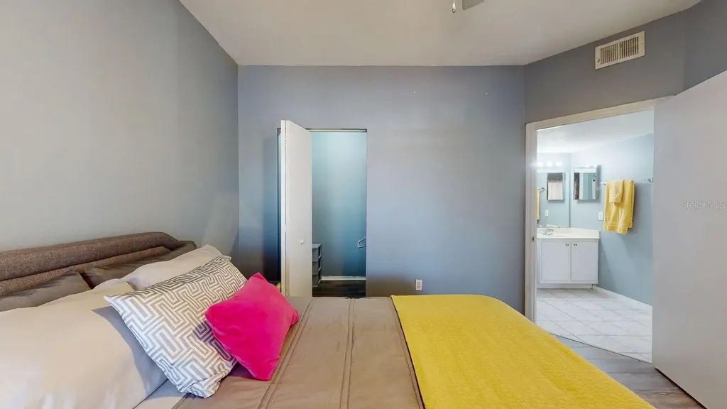 10764 70th Avenue Seminole FL 33772