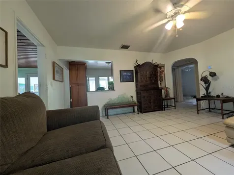2007 E Rampart Street Tampa FL 33604