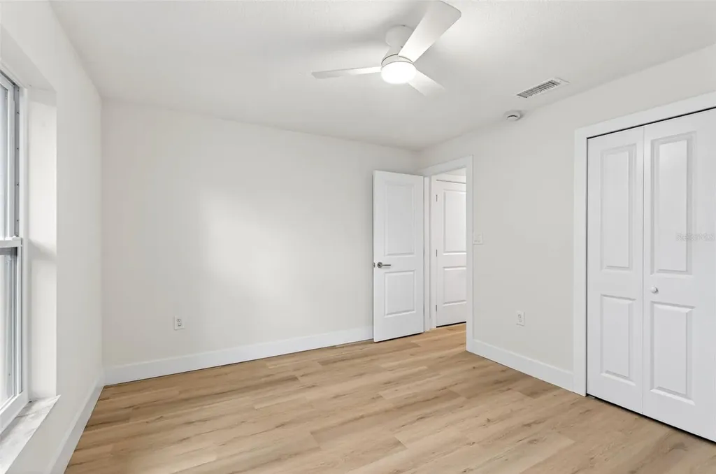 3041 Oak Cove Drive Clearwater FL 33759