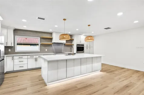 3041 Oak Cove Drive Clearwater FL 33759