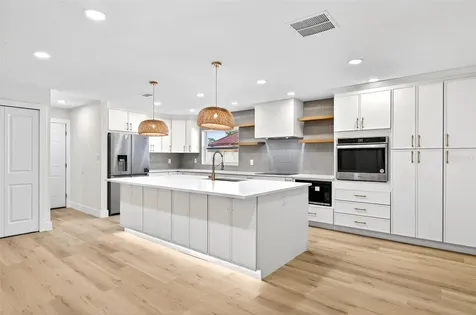 3041 Oak Cove Drive Clearwater FL 33759