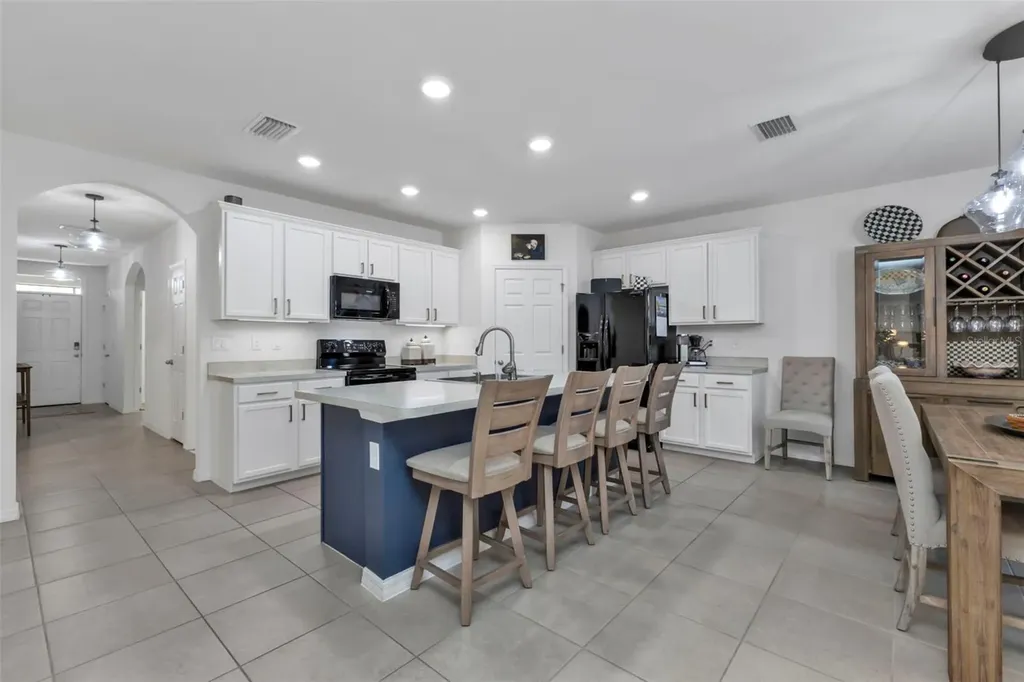 7676 Mikasa Drive Punta Gorda FL 33950