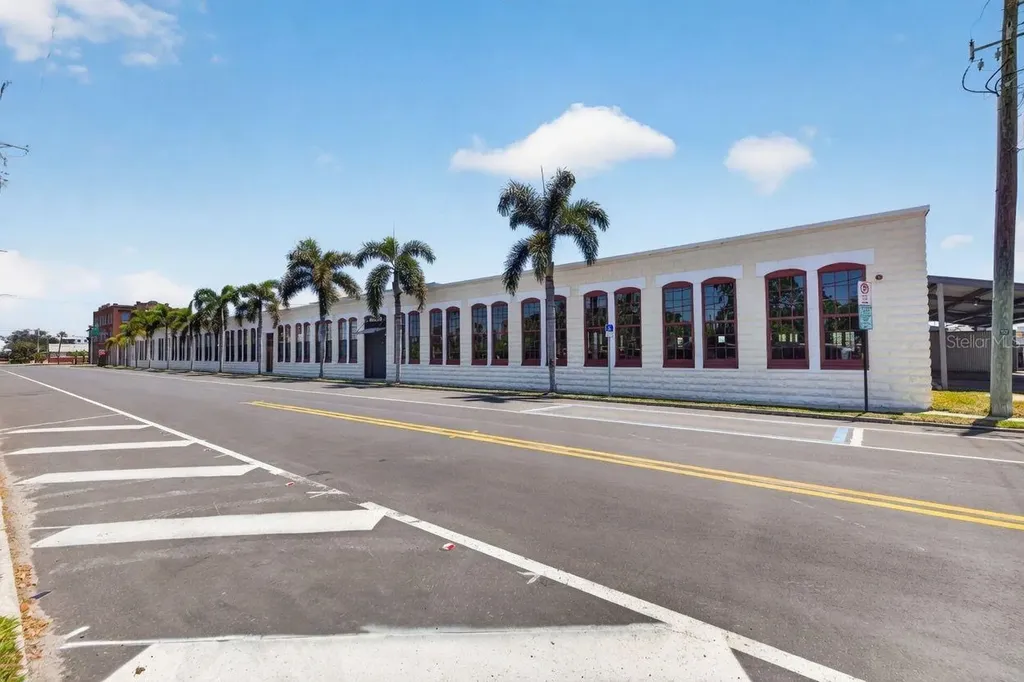 2001 E 2nd Avenue Tampa FL 33605