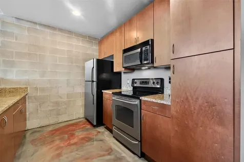 2001 E 2nd Avenue Tampa FL 33605