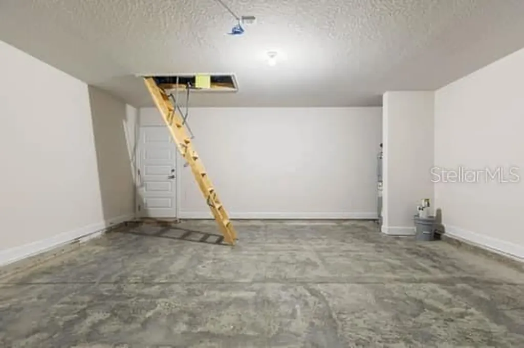 9 Lamar Lane Palm Coast FL 32137