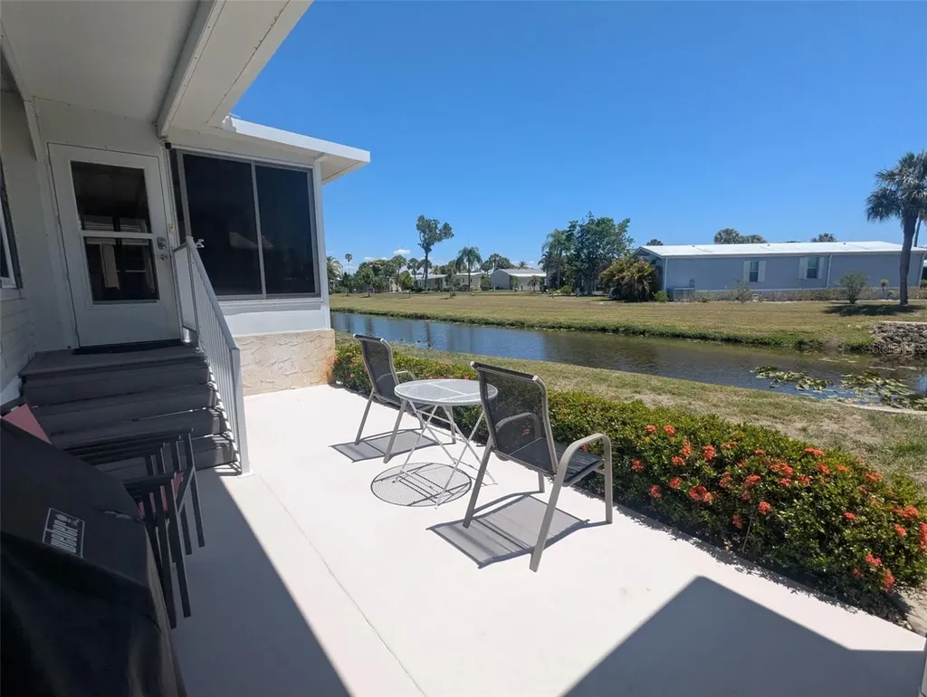 2100 Kings Highway Port Charlotte FL 33980