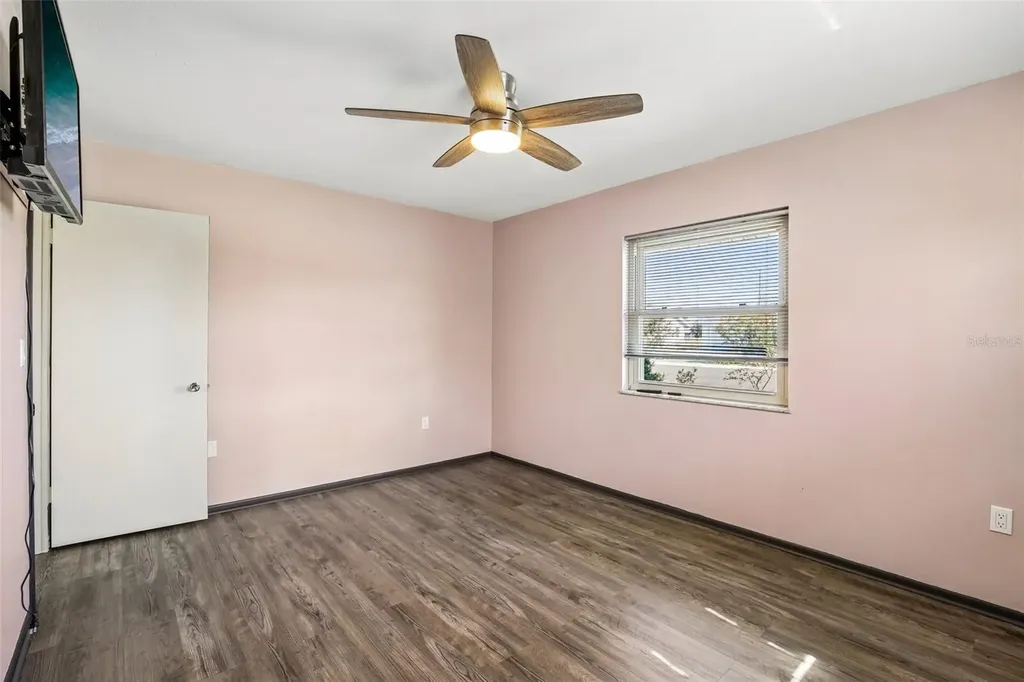 704 Ojai Avenue Sun City Center FL 33573