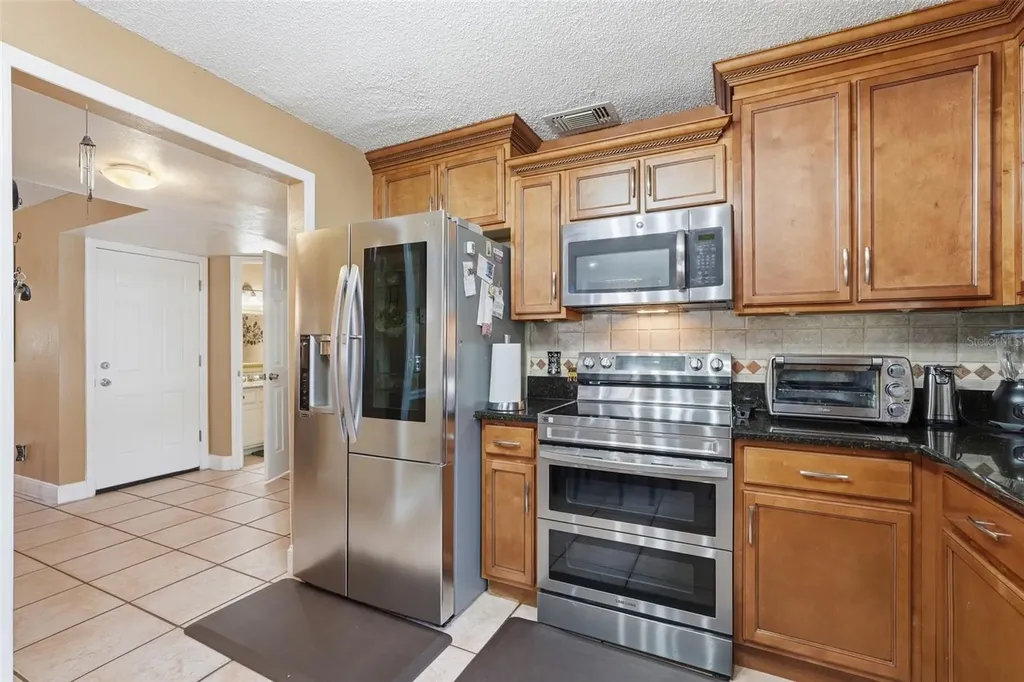 2207 Whispering Maple Drive Orlando FL 32837
