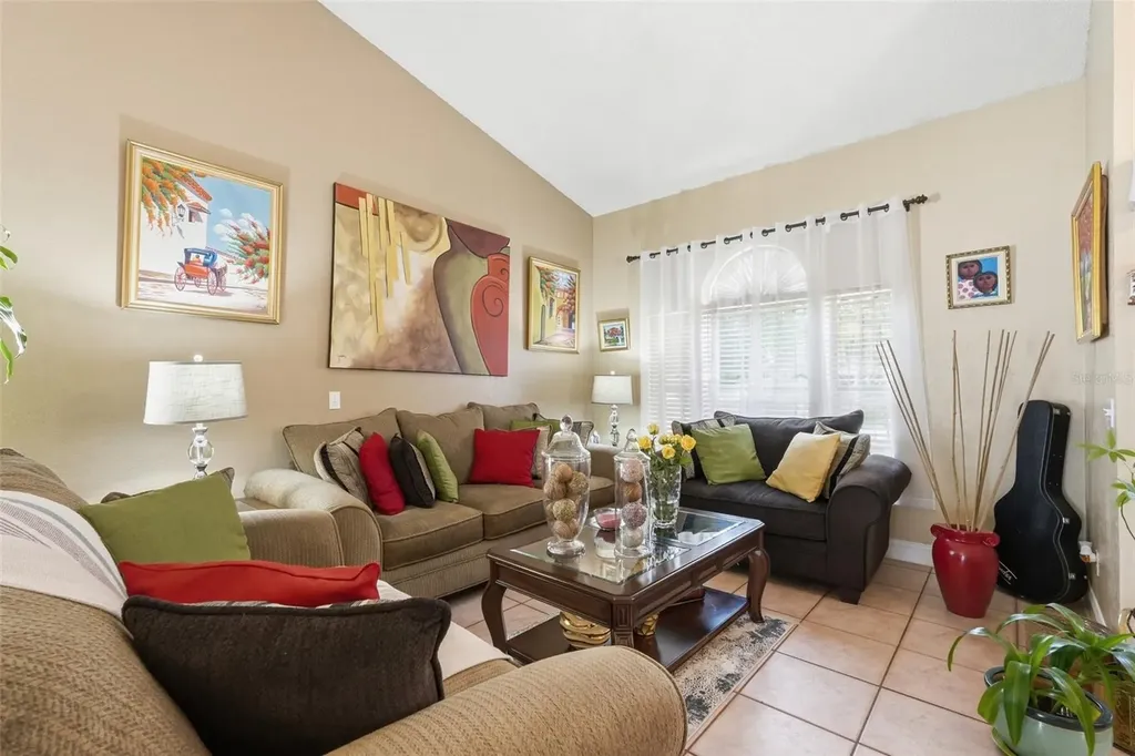 2207 Whispering Maple Drive Orlando FL 32837