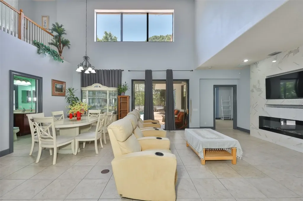 2679 Lakebreeze Lane S Clearwater FL 33759