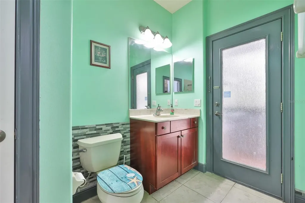 2679 Lakebreeze Lane S Clearwater FL 33759
