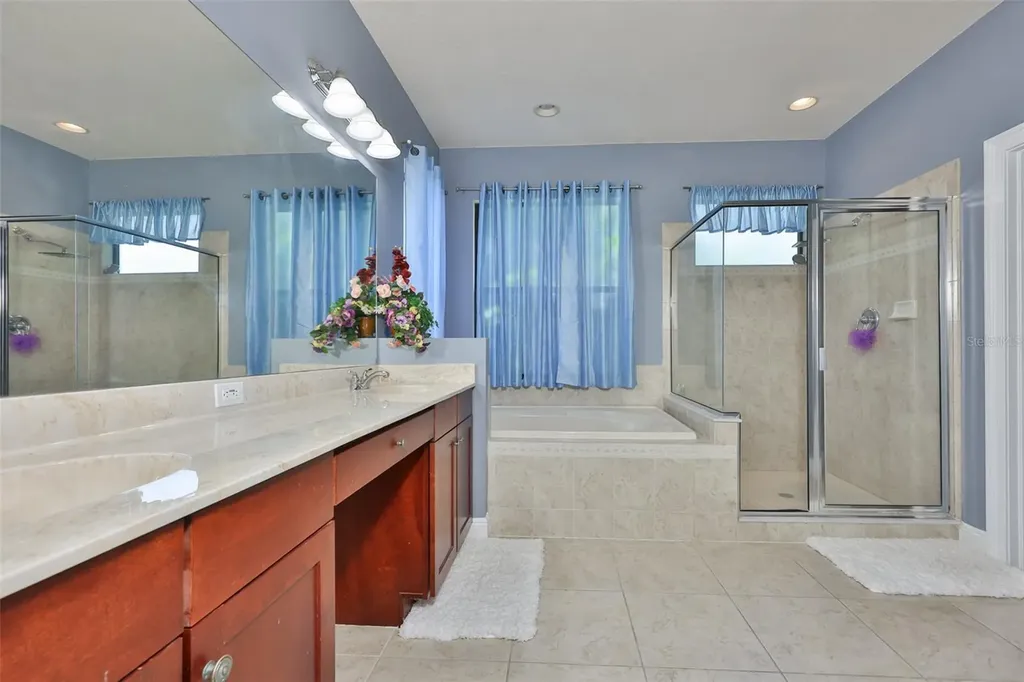 2679 Lakebreeze Lane S Clearwater FL 33759