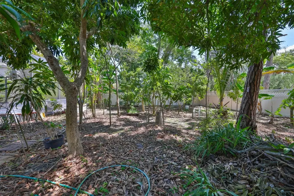 2679 Lakebreeze Lane S Clearwater FL 33759