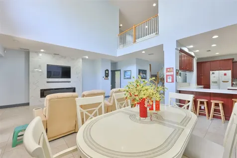 2679 Lakebreeze Lane S Clearwater FL 33759