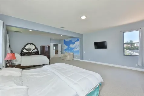 2679 Lakebreeze Lane S Clearwater FL 33759