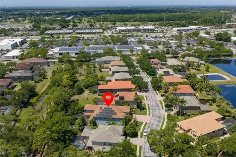 2679 Lakebreeze Lane S Clearwater FL 33759